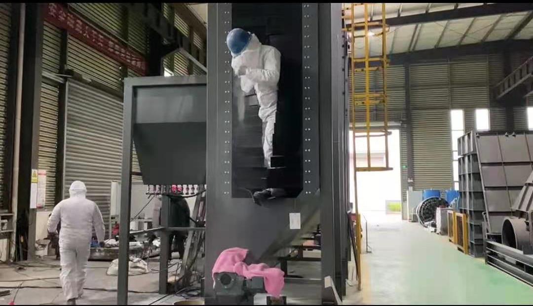 高端拋丸機(jī)、拋丸設(shè)備廠(chǎng)內(nèi)景展示